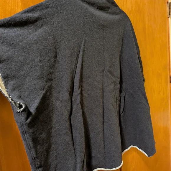 Frank & Eileen Black and Gray Knit Poncho - Picture 7 of 7